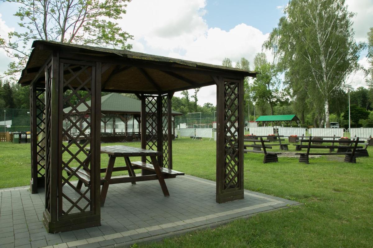 Camping Oaza Blonie Kornik Domki Standard Plus - 3 Pokoje Exterior foto